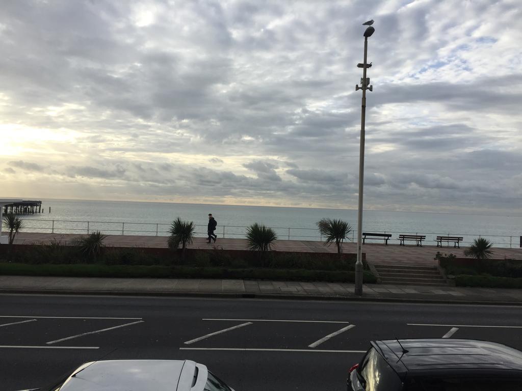 Pier 61 Guest Accommodation Hastings Extérieur photo