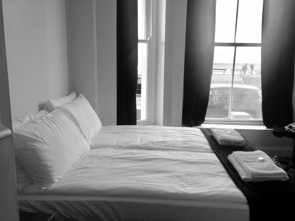 Pier 61 Guest Accommodation Hastings Extérieur photo